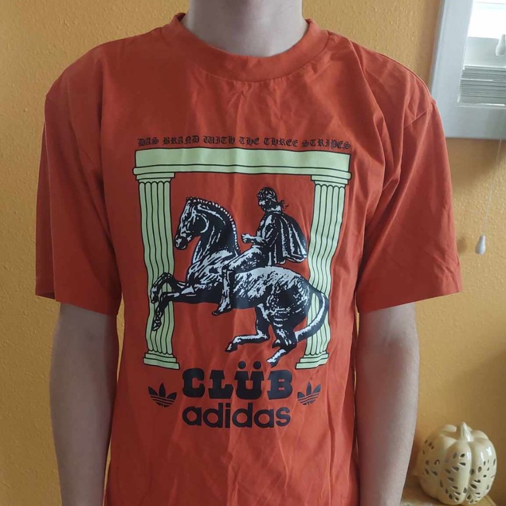 NWOT Club Adidas T-shirt Men's Small
